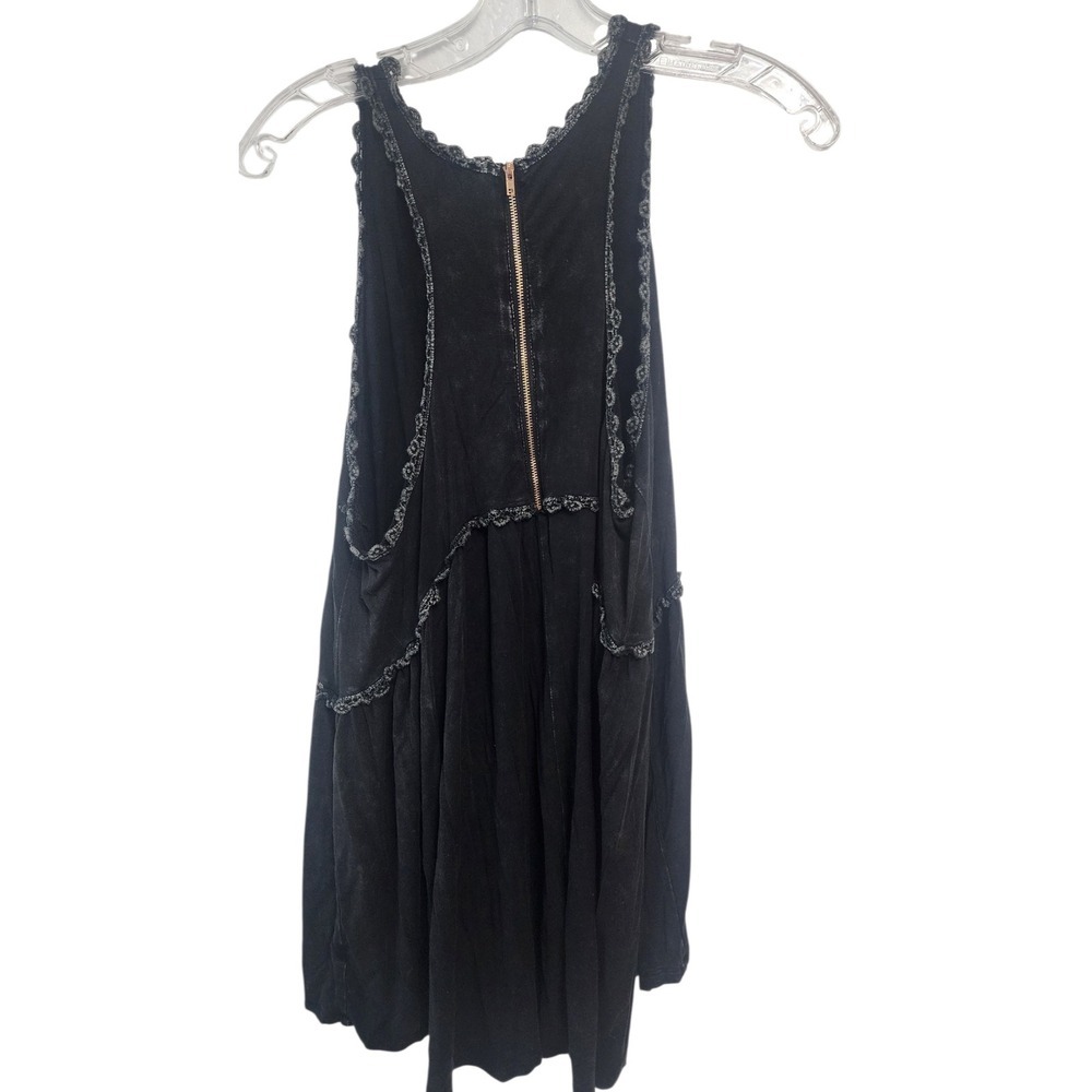 POL Black Sleeveless Shirt Lace Trim‎ Boho Tank distressed